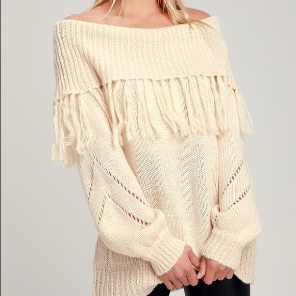 Lulus Sweaters - SALE Lulu’s Off the Shoulder sz M ✨